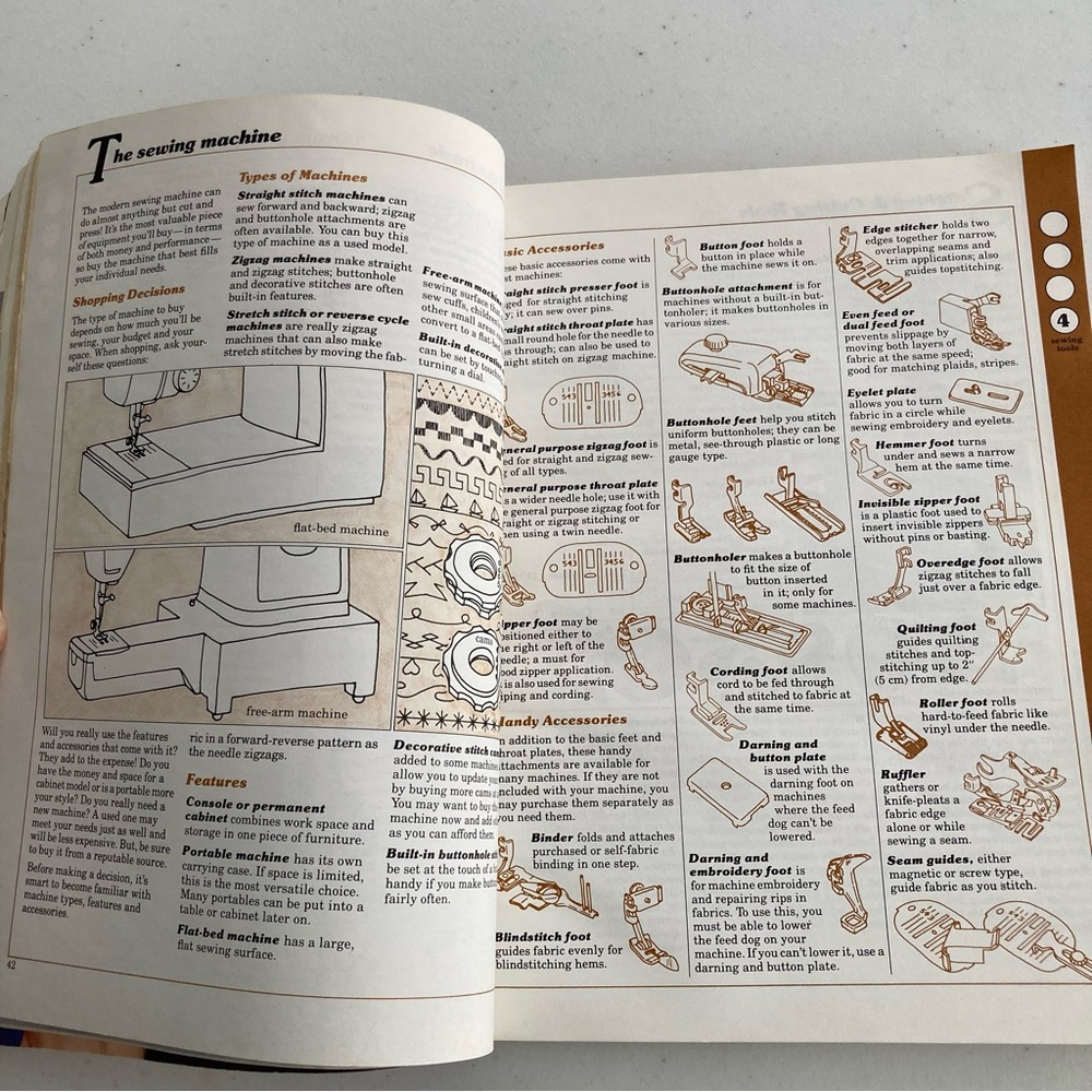 Vtg Simplicity Sewing Book Simplicity Magazine 1979 Tips Tricks How Tos Pattern - Picture 7 of 8